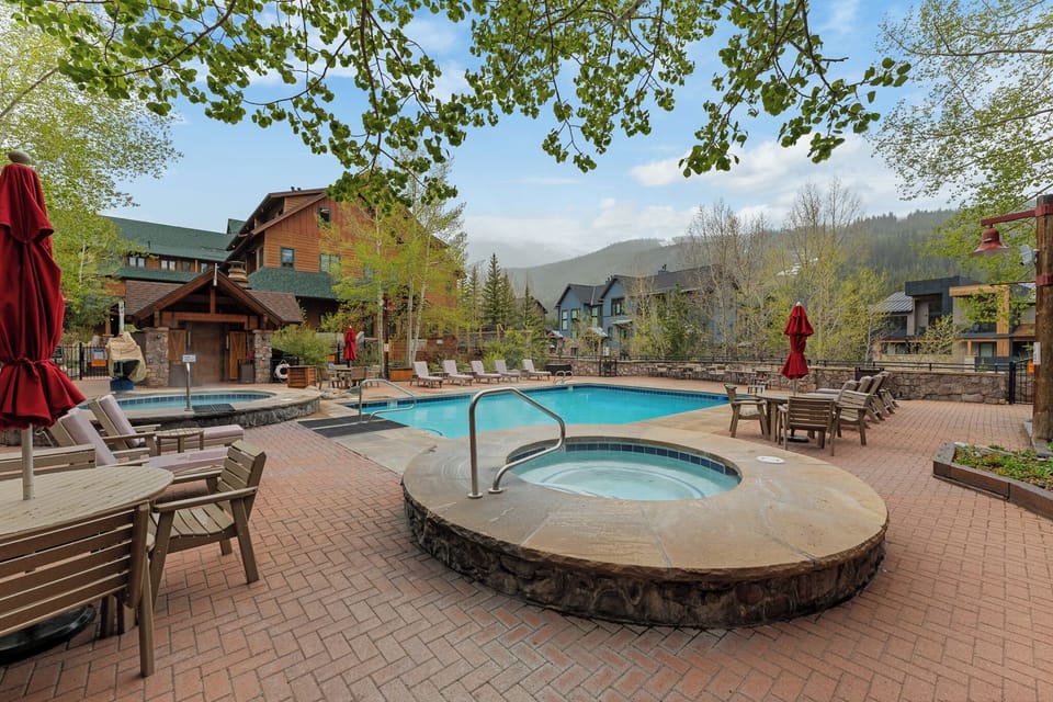 Condo (1 Bedroom) | Property amenity