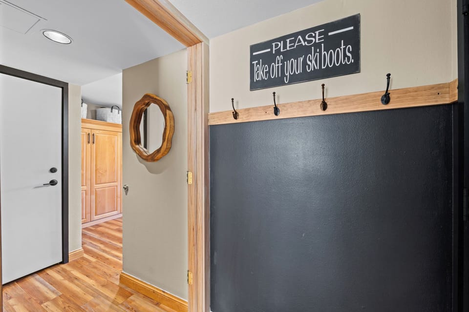Condo (1 Bedroom) | Property amenity