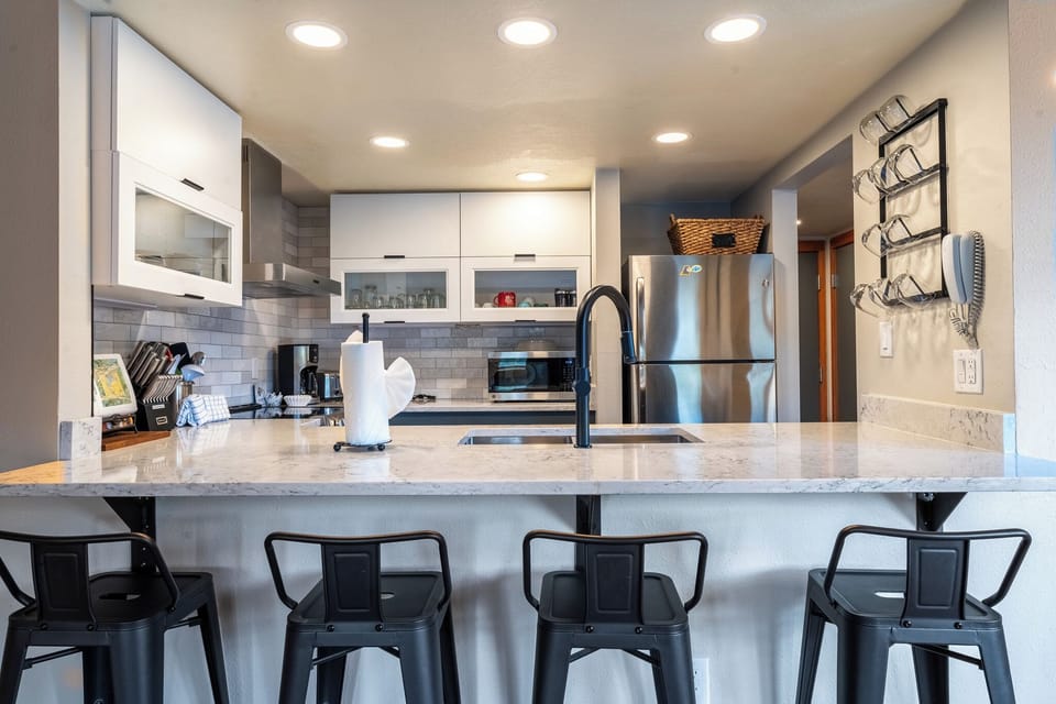 Condo (2 Bedrooms) | Property amenity