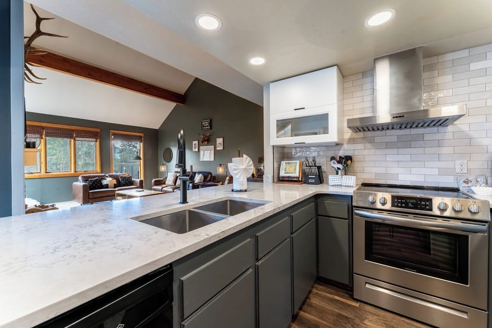 Condo (2 Bedrooms) | Property amenity
