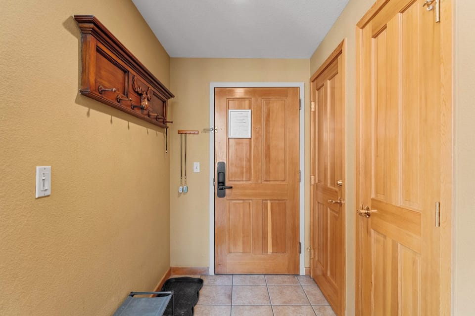 Condo (4 Bedrooms) | Property amenity