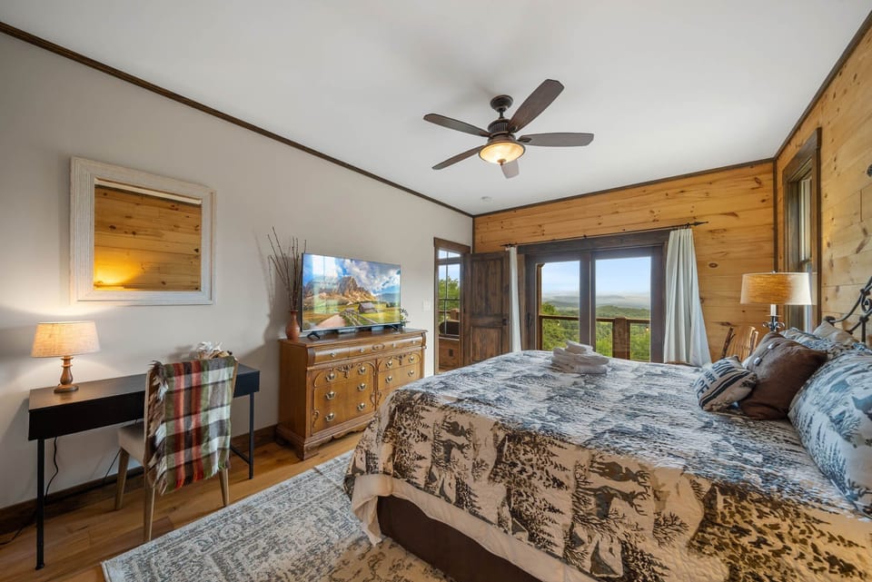 TV, Deck Access and Private Bathroom in the Main Level King