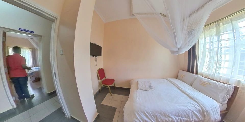 Standard Double Room | Free WiFi, bed sheets