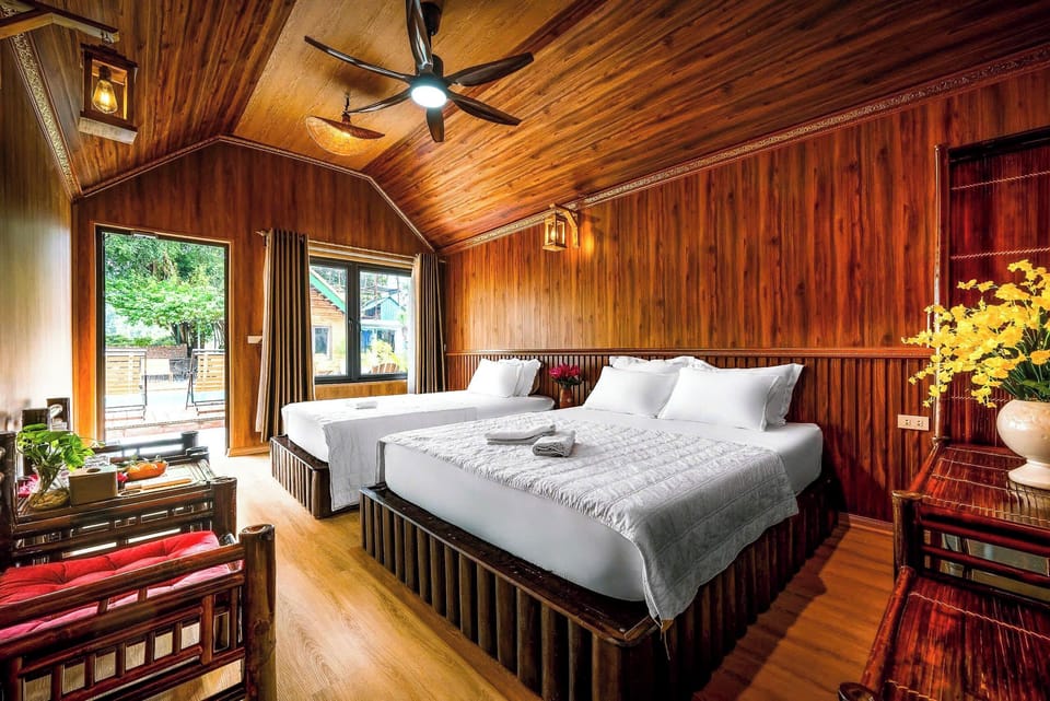 Junior Bungalow, Pool View | Desk, soundproofing, free WiFi, bed sheets
