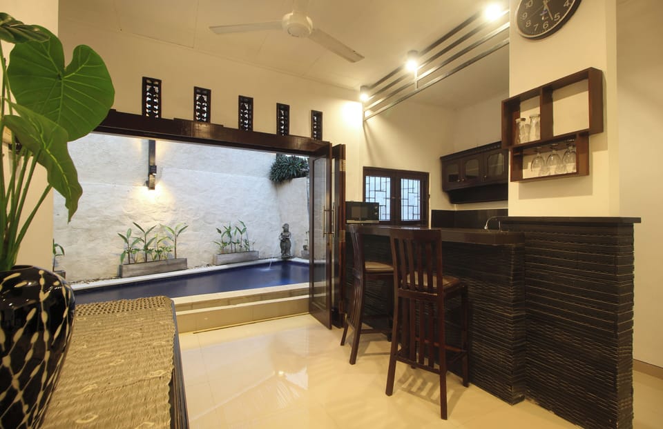 Villa, 2 Bedrooms | Private kitchen | Cookware/dishes/utensils