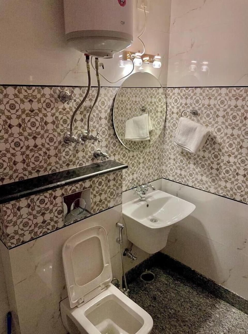 Shower, free toiletries, towels, soap