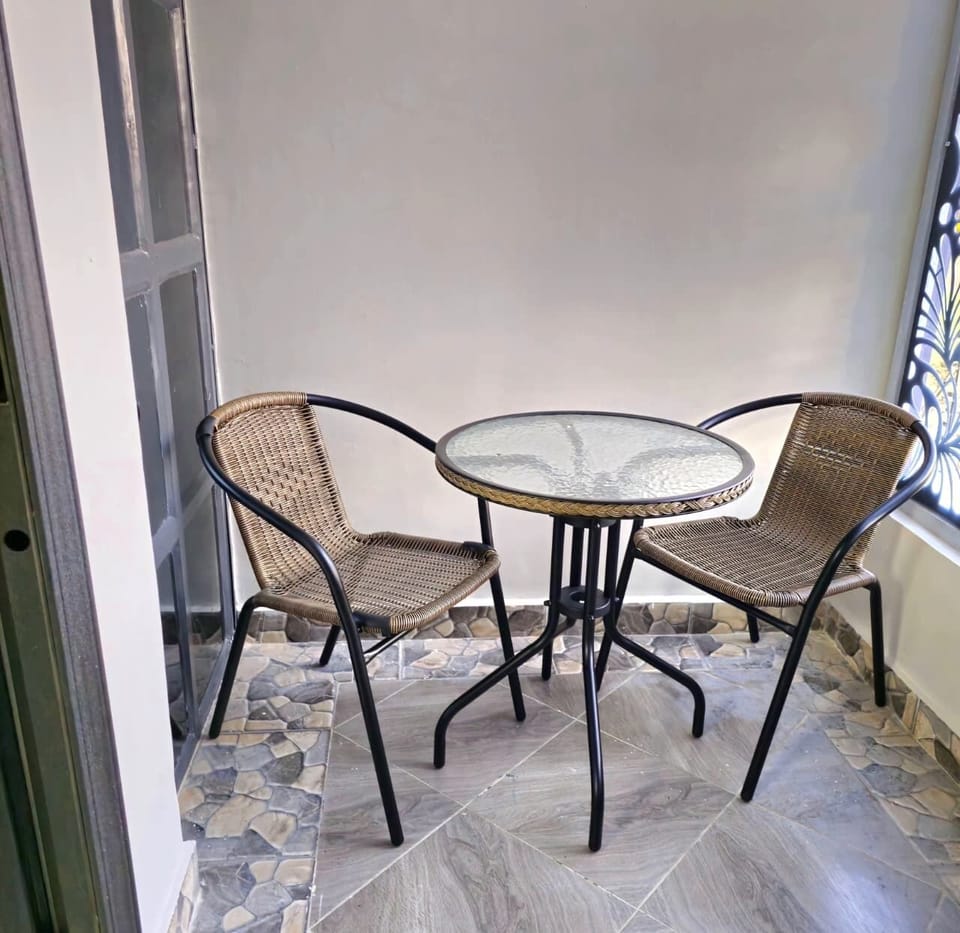 Family Townhome, City View | Balcony