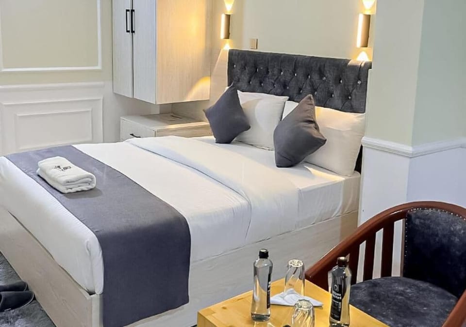 Deluxe Double Room, City View | Soundproofing, free WiFi, bed sheets