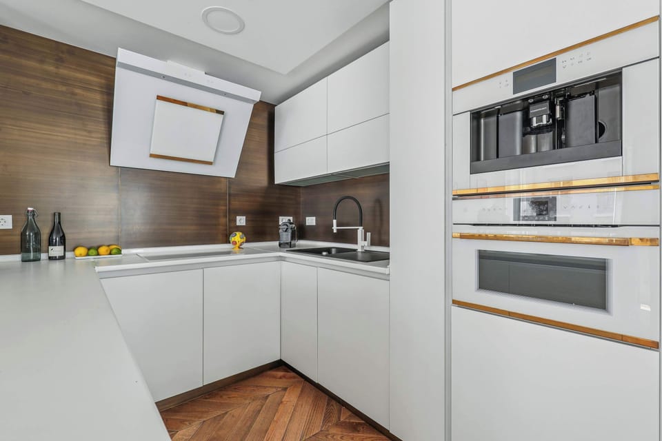 The kitchen is fully equipped to prepare a simple meal 
