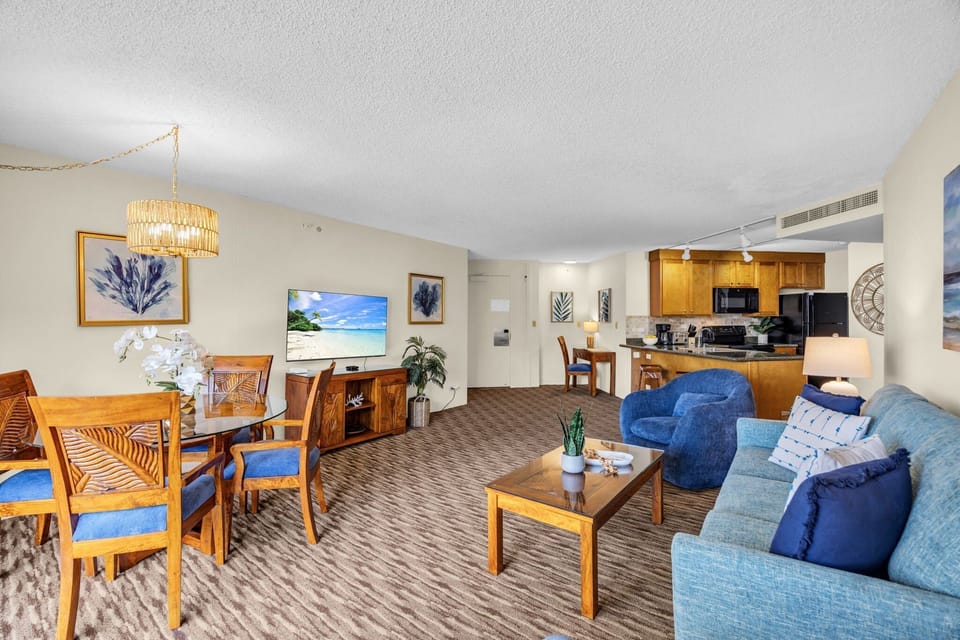 Spacious open layout to stay connected with the entire family while on vacation