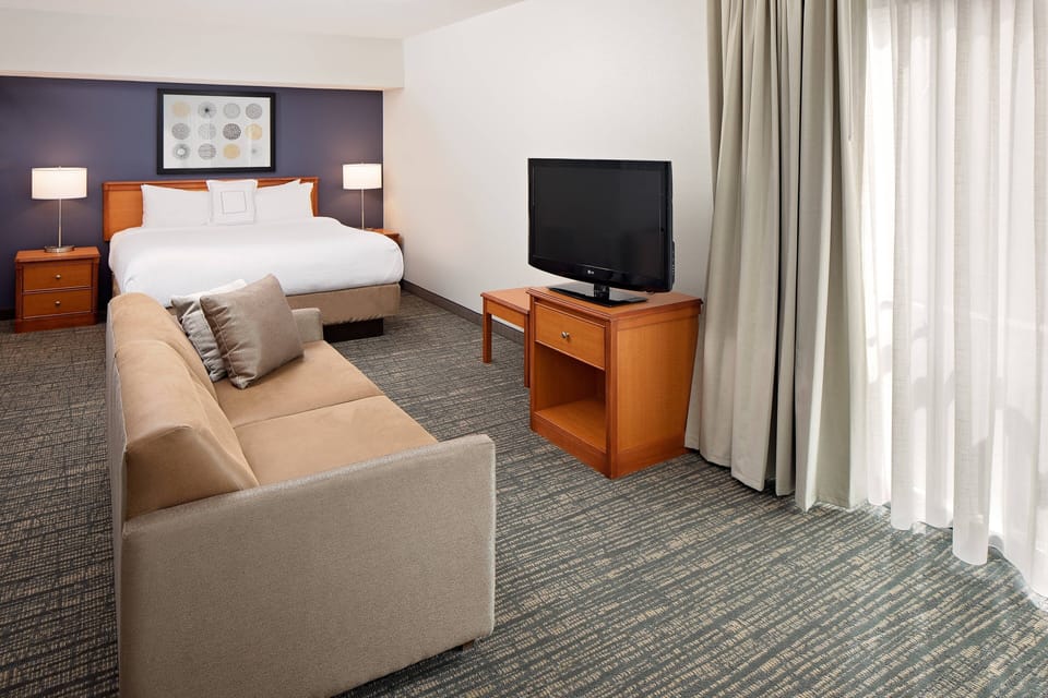 Premium bedding, down comforters, pillowtop beds, desk