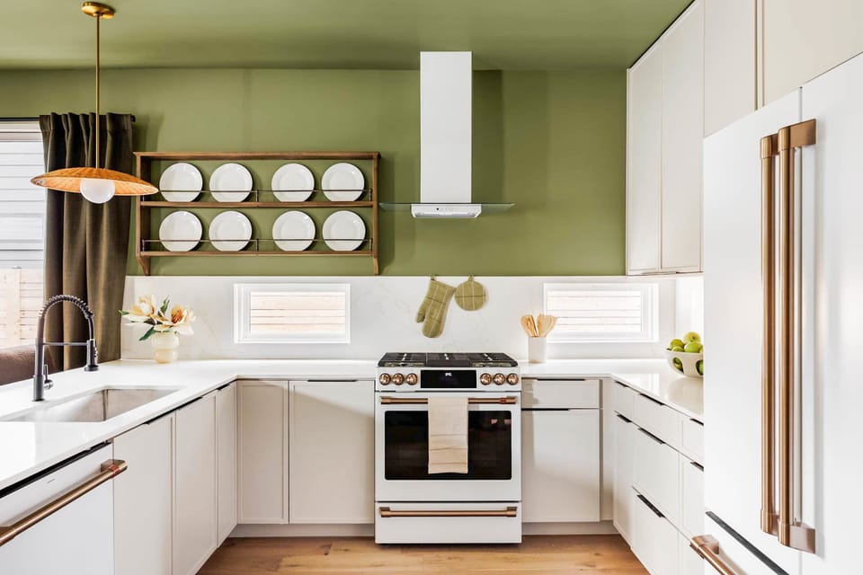 Modern fully stocked kitchen. Layouts are identical. Colors and finishes may vary by assigned unit.