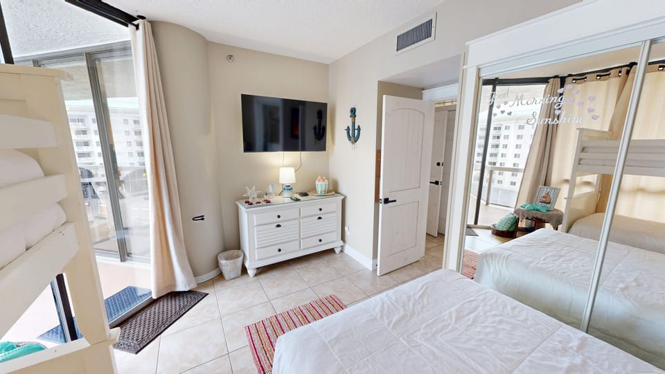 Condo, 3 Bedrooms | 3 bedrooms, iron/ironing board, free WiFi