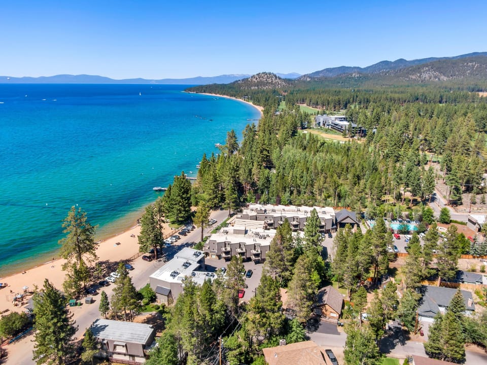 House, 2 Bedrooms | Aerial view