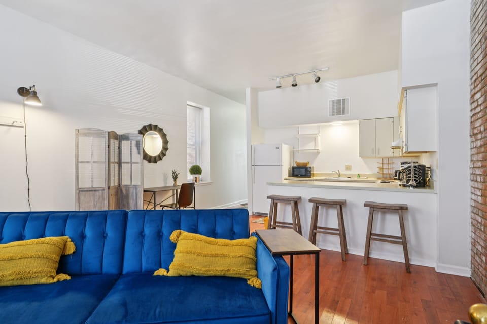 Apartment, 1 Bedroom | Living area | Smart TV