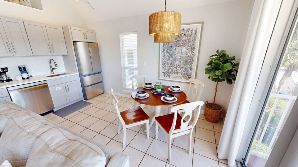 Condo, 1 Bedroom | Interior