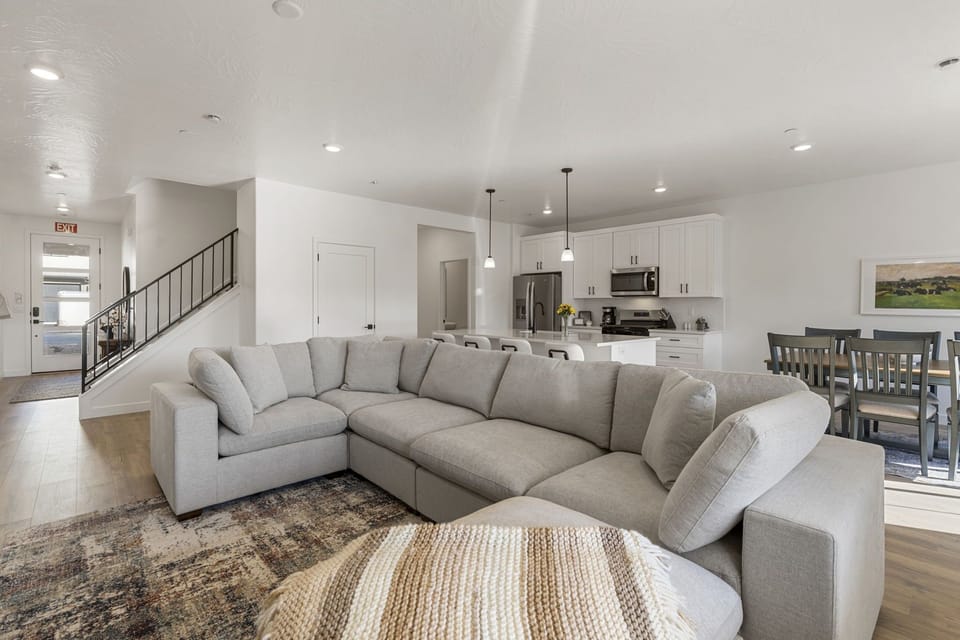 Townhome, 4 Bedrooms | Living area | Smart TV, streaming services