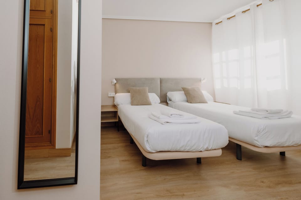 Twin Room | Free WiFi