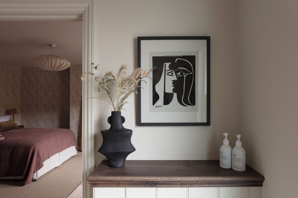 Double Room, River View | Free WiFi