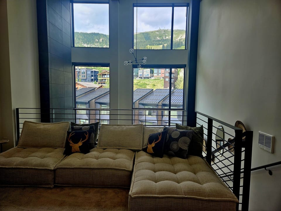 Couch, Furniture, Architecture, Building, Indoors