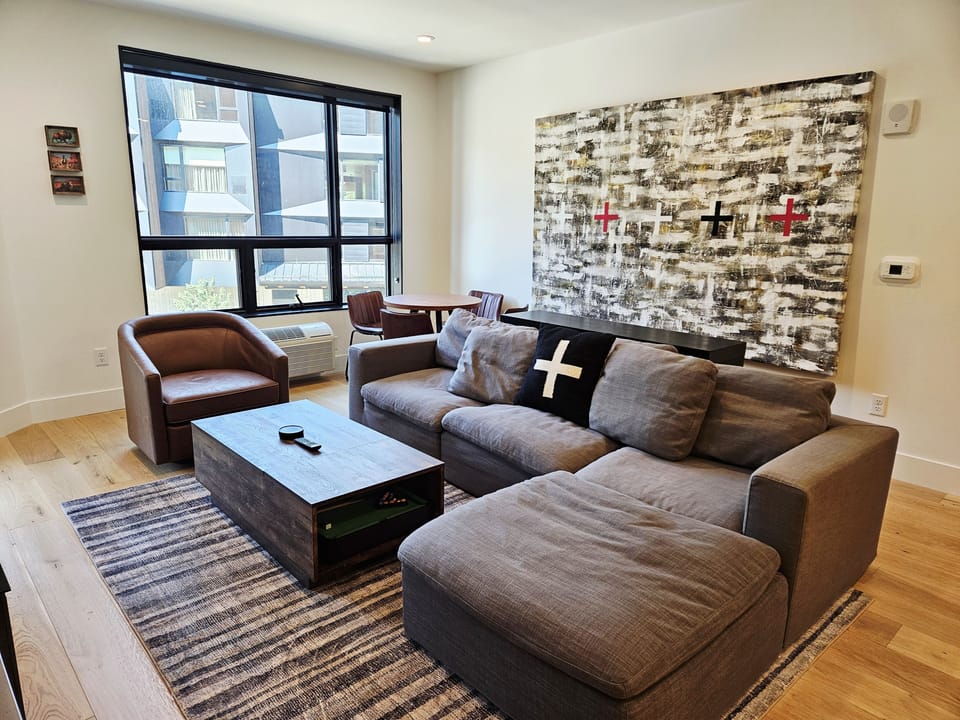 Home Decor, Architecture, Building, Furniture, Indoors