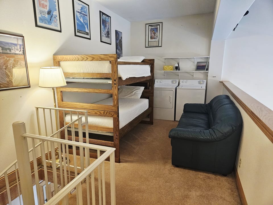 Washer, Furniture, Bed, Painting, Indoors