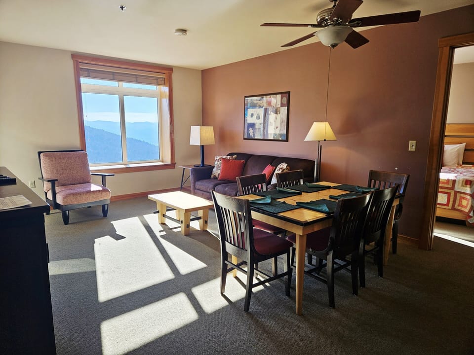 Furniture, Table, Indoors, Living Room, Lamp