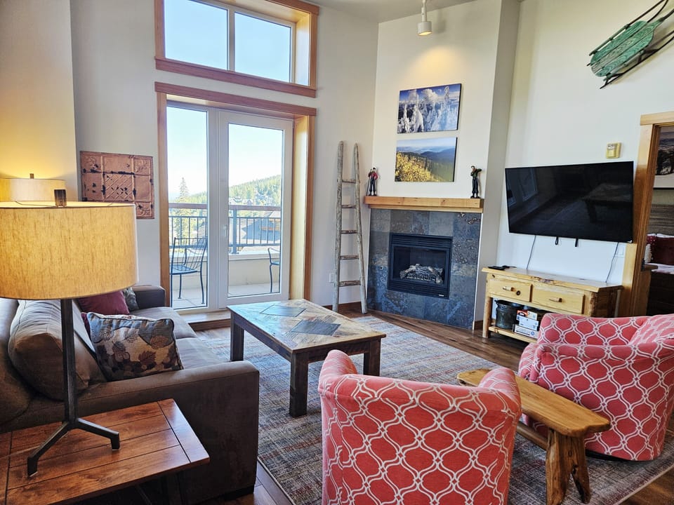 Furniture, Indoors, Living Room, Couch, Home Decor