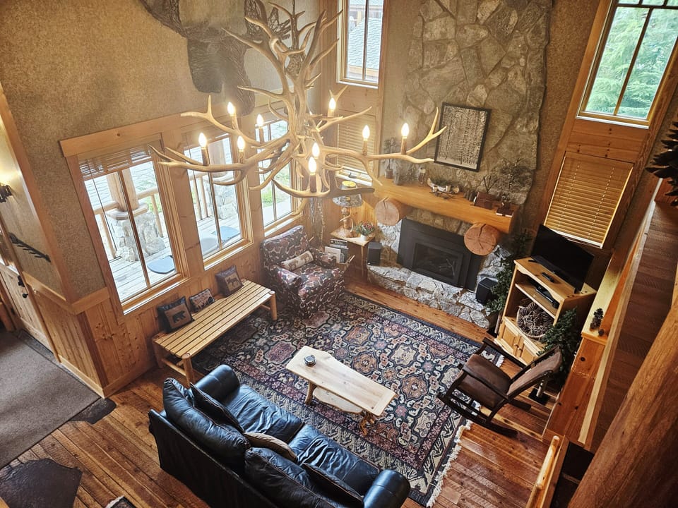 Furniture, Indoors, Living Room, Hardwood, Home Decor