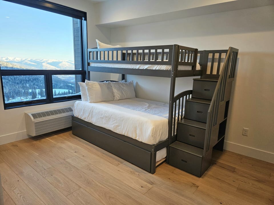 Hardwood, Floor, Indoors, Furniture, Flooring