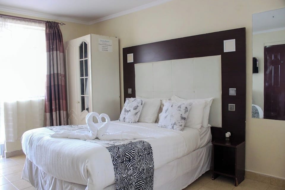 Superior Double Room, Garden View | Free WiFi, bed sheets