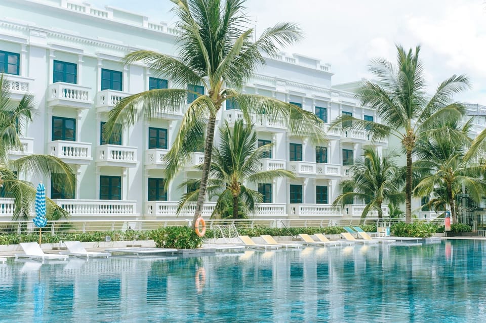2 outdoor pools, open 7:00 AM to 7:00 PM, sun loungers