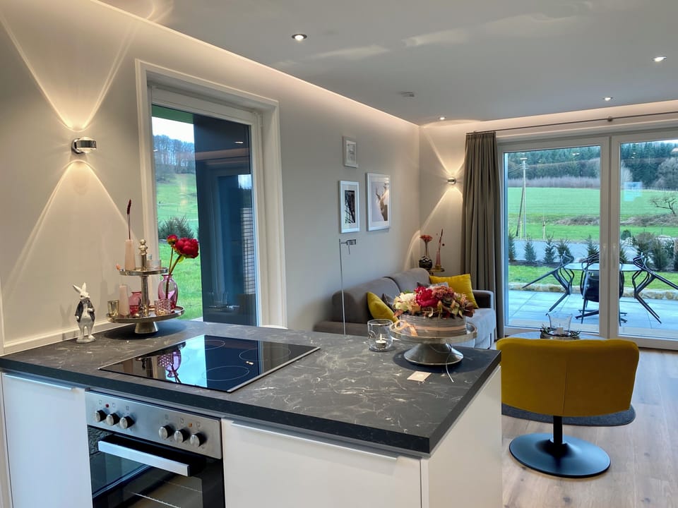 Deluxe Suite, Hill View | Private kitchen | Full-size fridge, stovetop, dishwasher, espresso maker