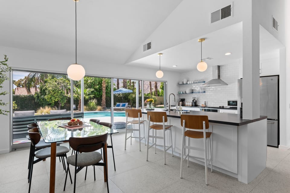 House, Multiple Beds, Pool Access, Pool View (El Conquistador 2) | Dining