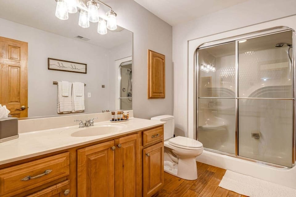 Second Upstairs Bathroom | Steam Shower