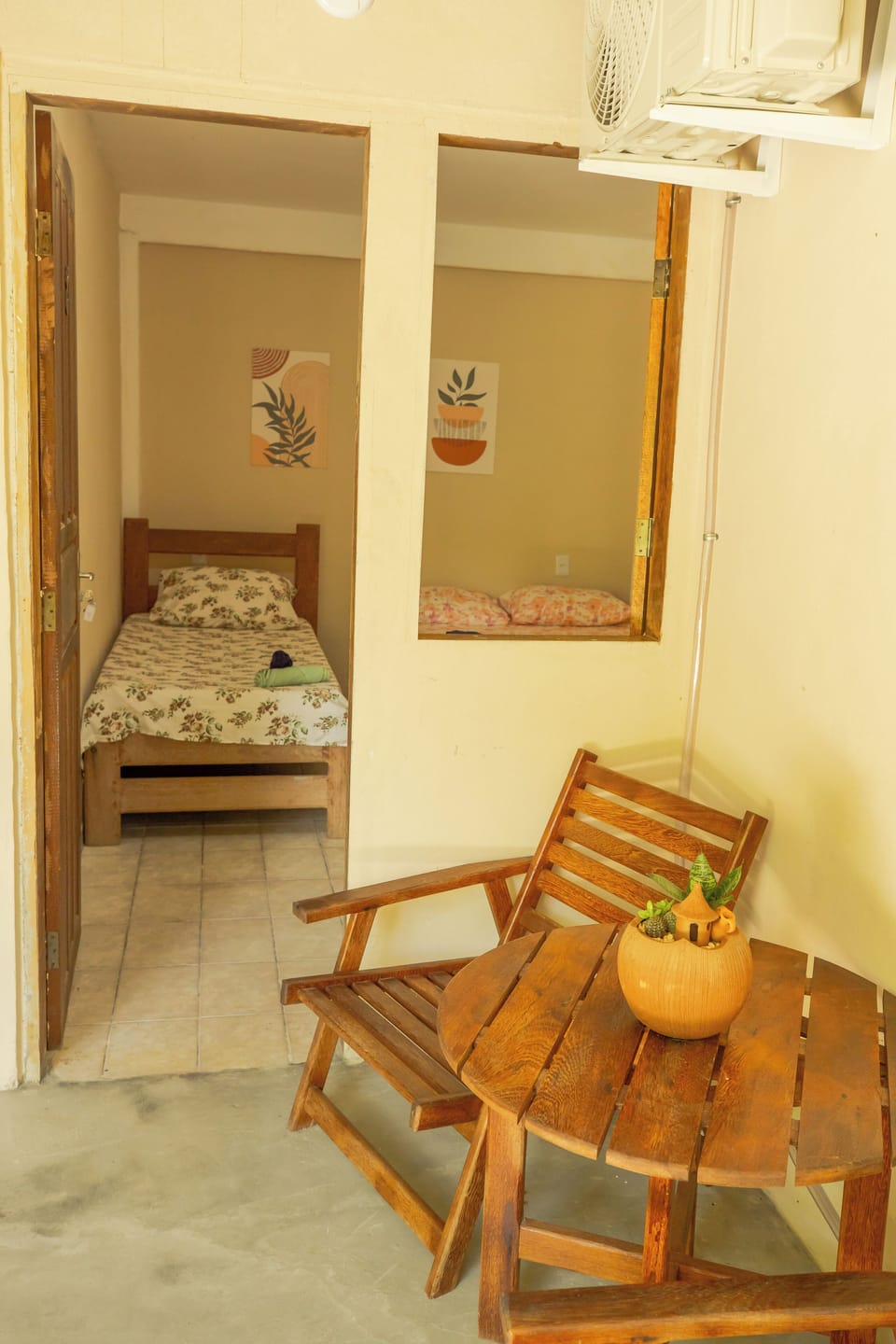 Standard Triple Room | Living area