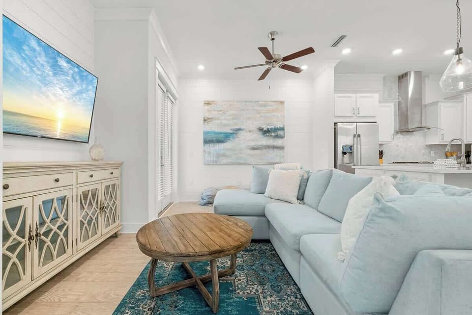 Spacious living space with seating for all.
