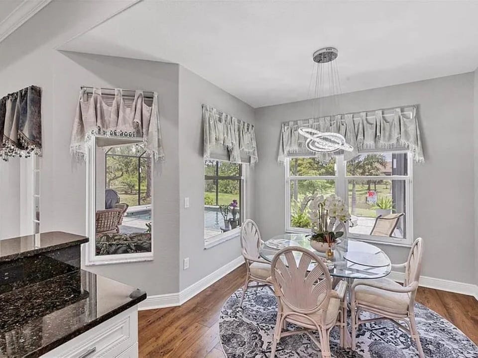 Kitchen nook. Kitchen table seats 4