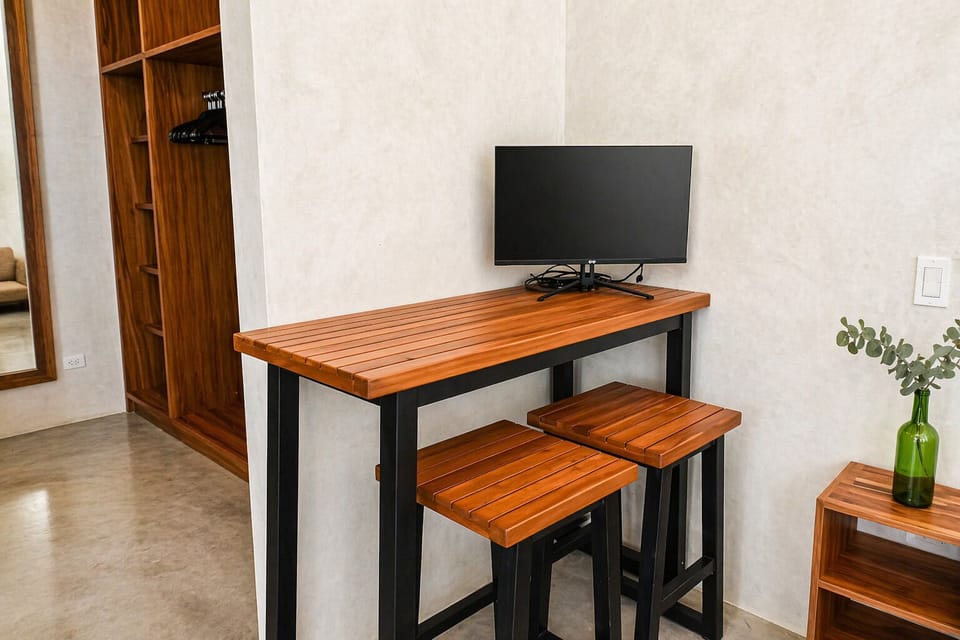 Dedicated workspace | Desktop monitor