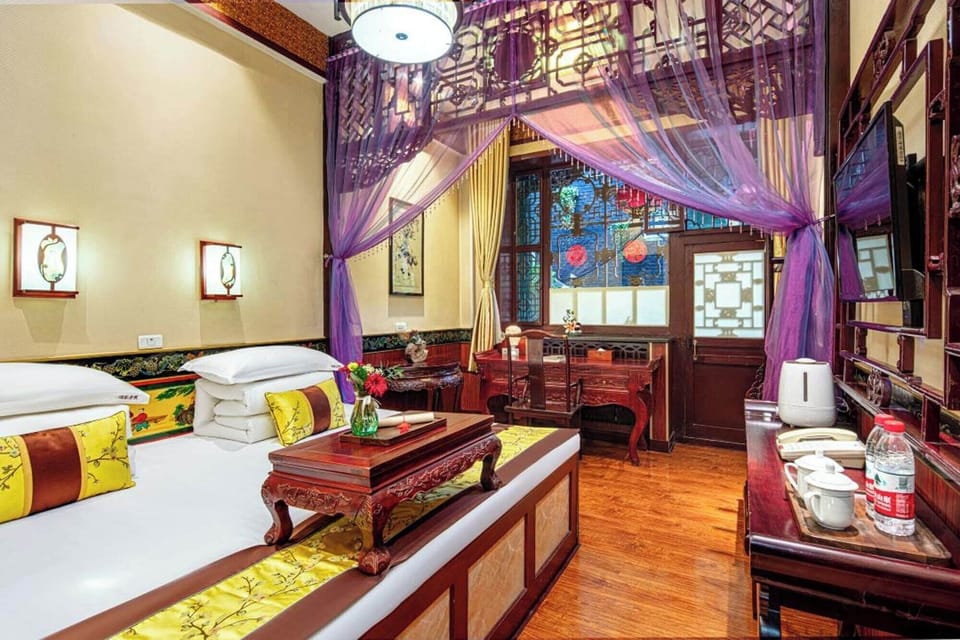 Luxury Room, Courtyard View | Desk, WiFi (free)