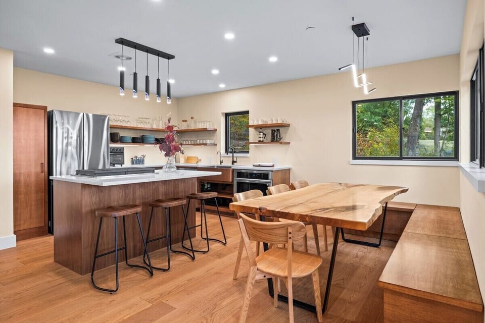 Open living space with Kitchen/Dining area