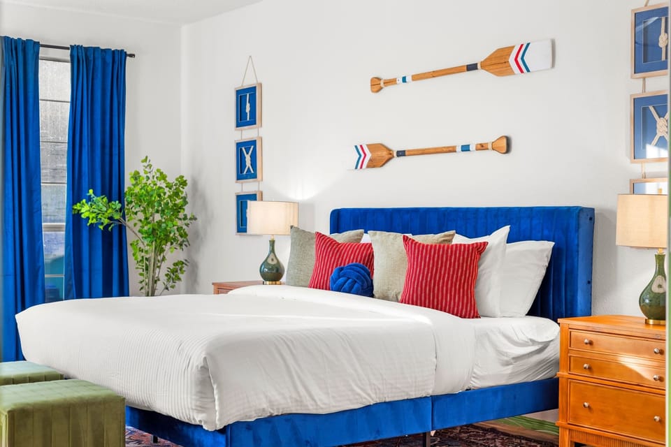 The only thing better than this view is waking up to it. Welcome to your personal slice of heaven.