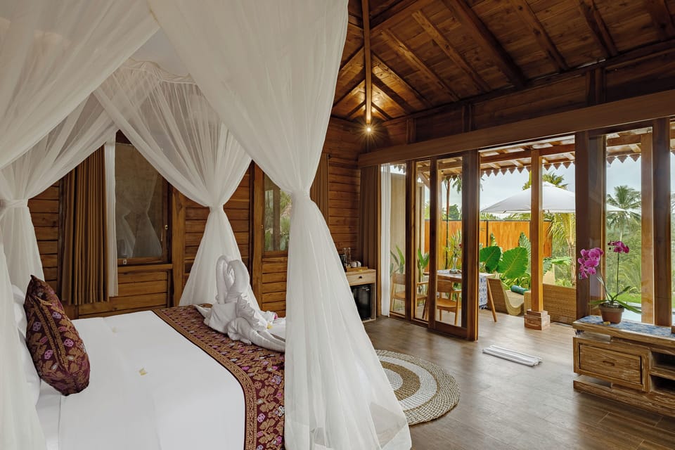 Villa, 1 Bedroom, Pool View | WiFi (free), bed sheets