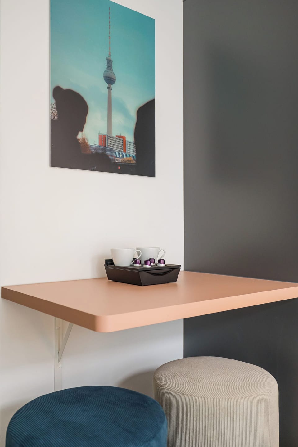 Studio | Laptop workspace, free WiFi