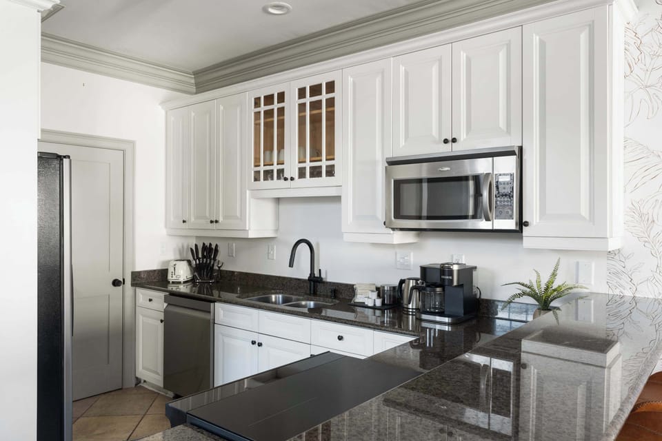Fully equipped kitchen