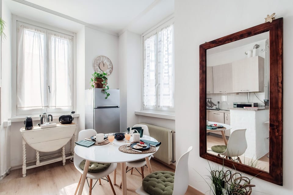 Apartment | Dining room