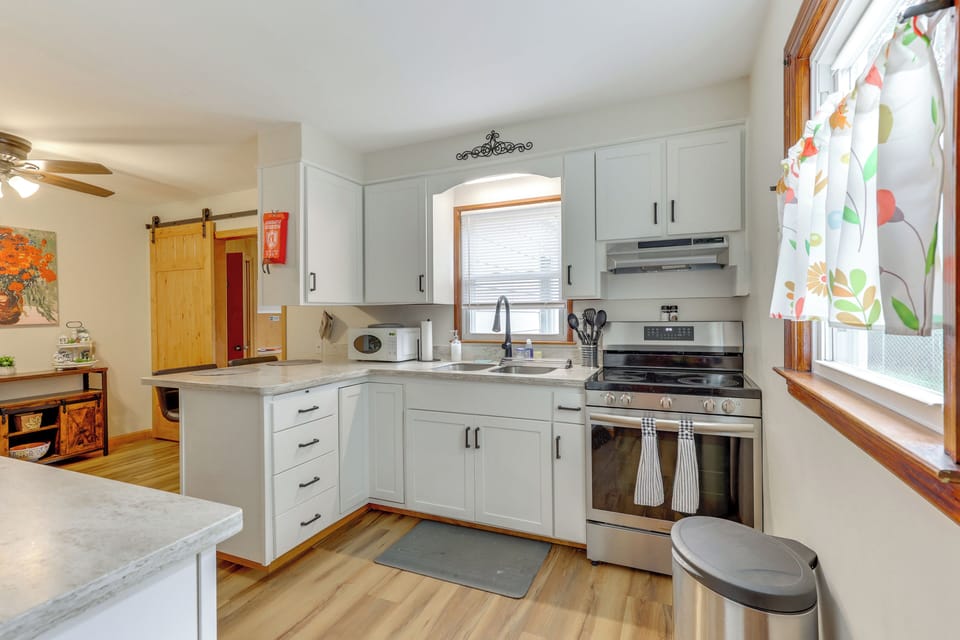 House (2 Bedrooms) | Interior