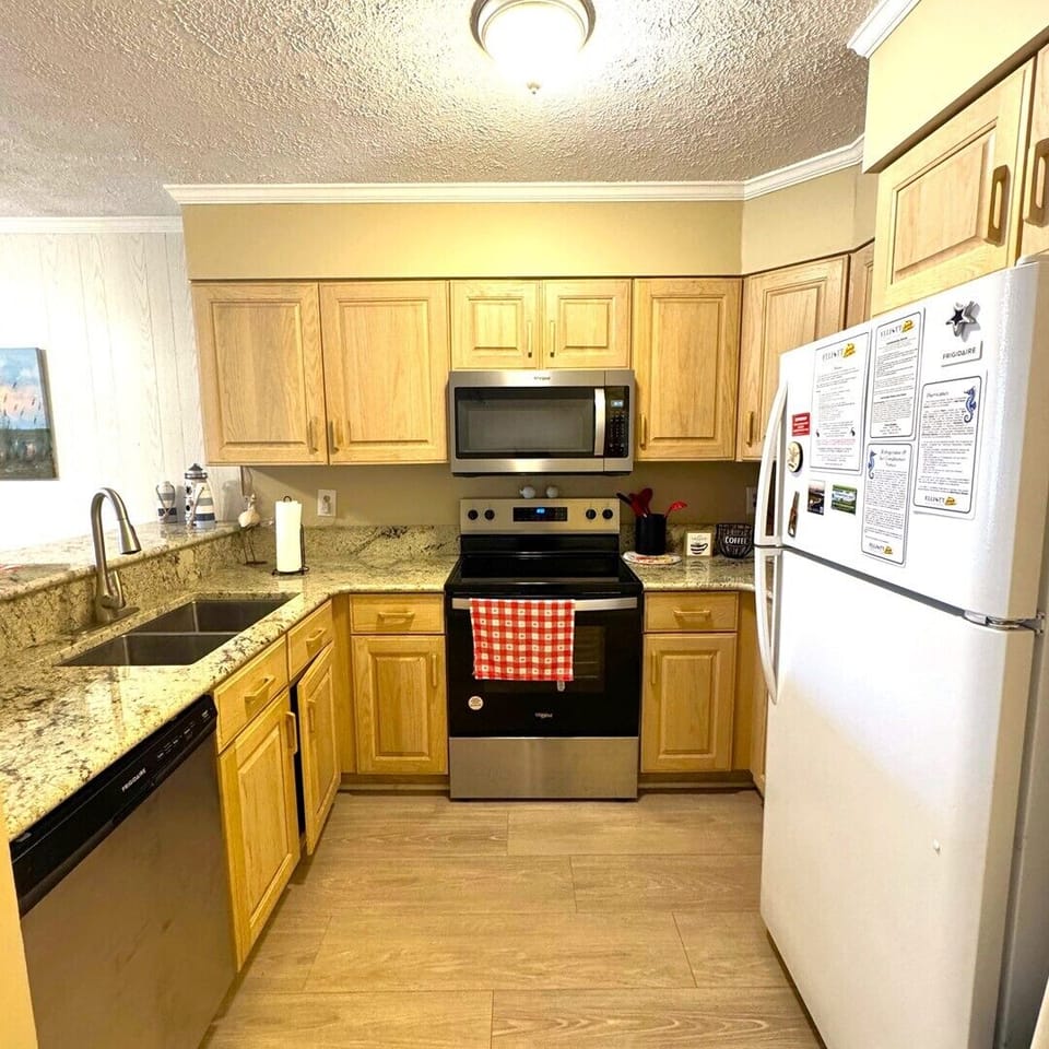 4 Kitchen