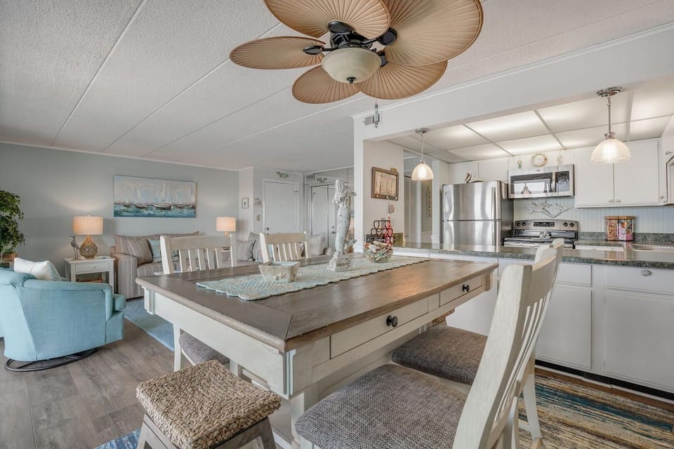 Condo, 2 Bedrooms | Private kitchen | Coffee/tea maker, fridge, toaster