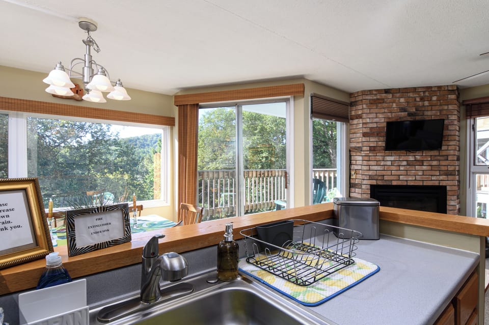 Cook while staying part of the conversation in the open living space